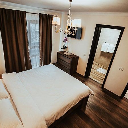Pensiunea Romana Onesti Exterior foto